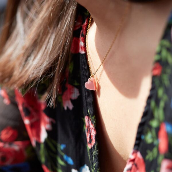 detalle collar Kathrine puestos diseño artesanal moderno
